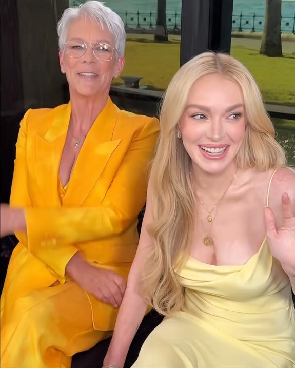 Nhan sắc trẻ trung của Lindsay Lohan