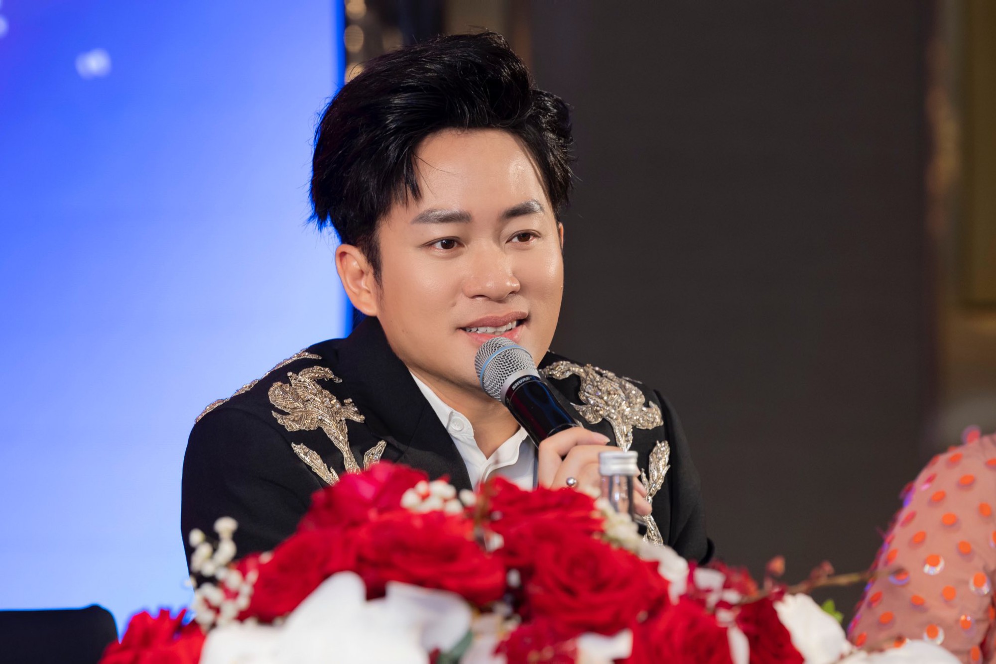 Tùng Dương trên sân khấu