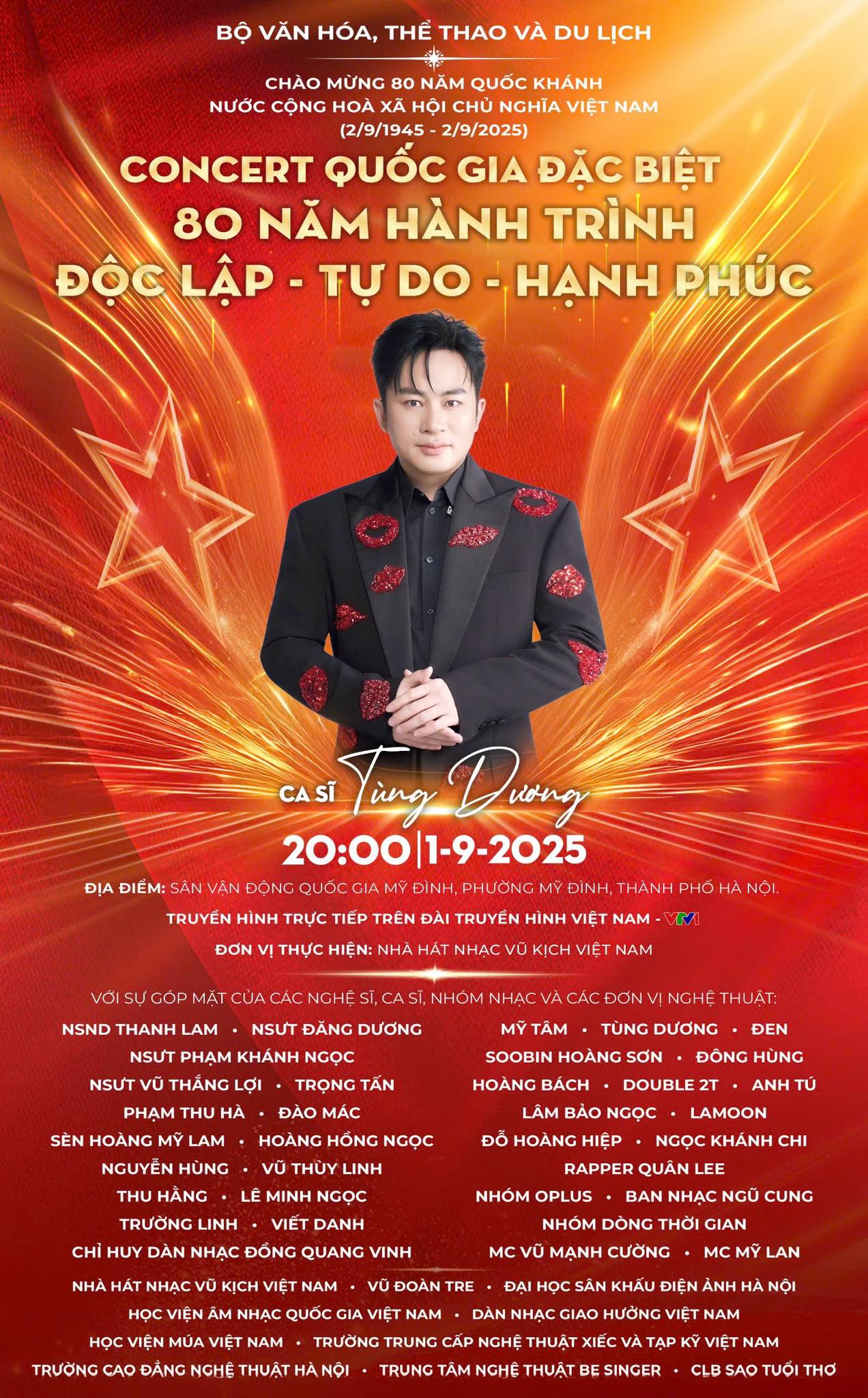 Tùng Dương trên sân khấu biểu diễn
