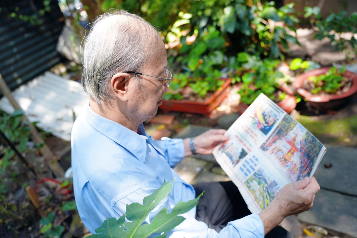 Ảnh thời trẻ của NSƯT Thanh Hùng