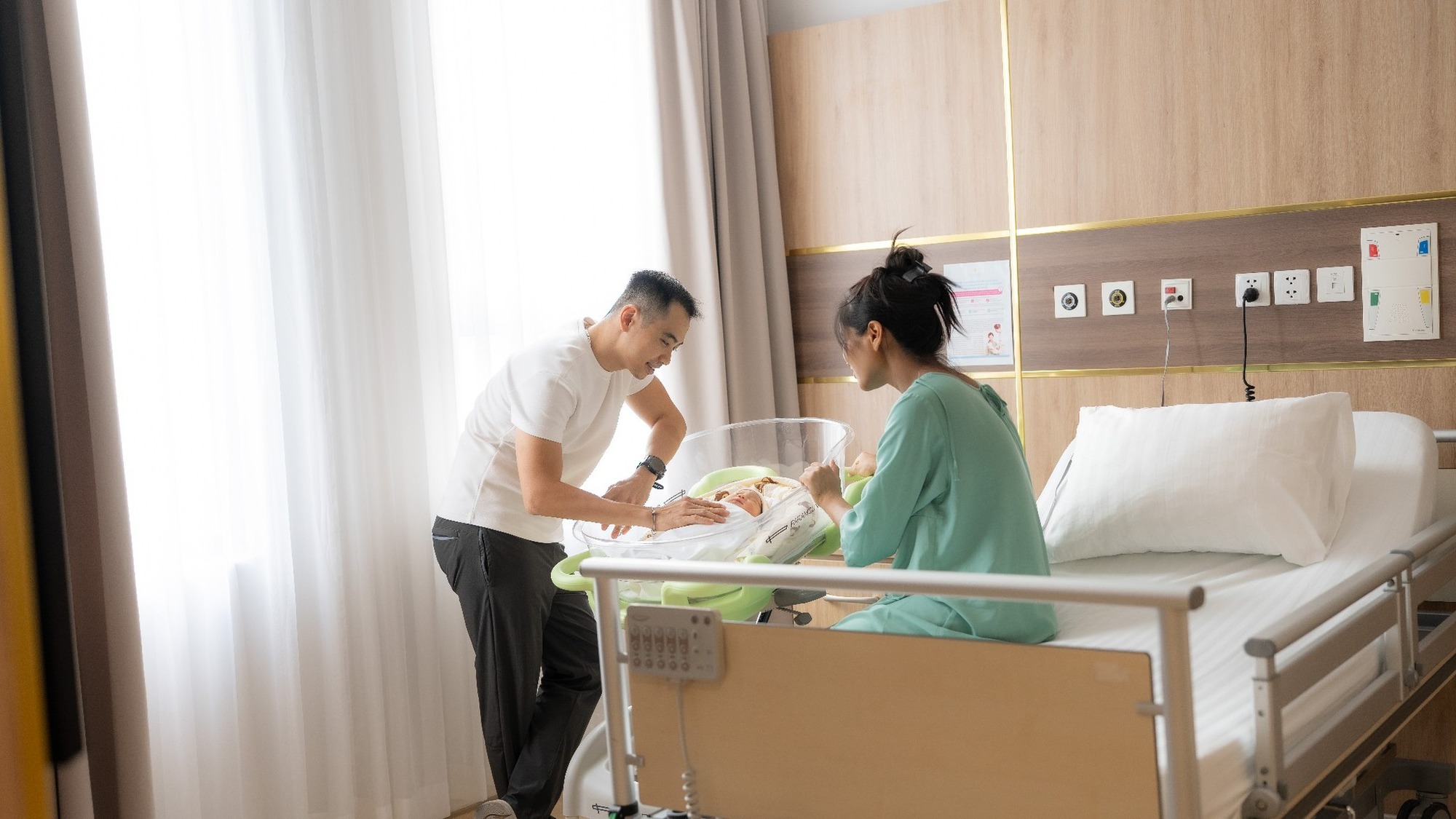 Chồng H'Hen Niê biết ơn sự hy sinh thiêng liêng của vợ