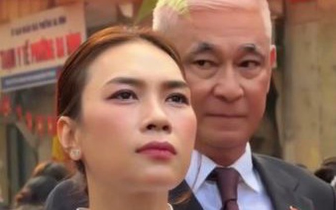 Mỹ Tâm và vệ sĩ Tùng Yuki tại các sự kiện lớn