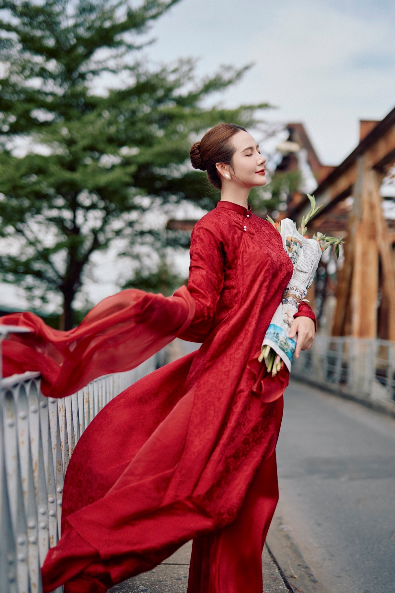 Huyền Lizzie - Diễn viên Việt Nam