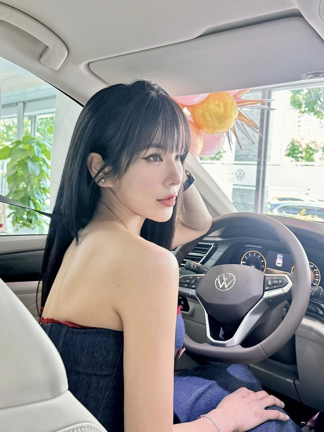 Nhóm nhạc LUNAS với Diệp Lâm Anh