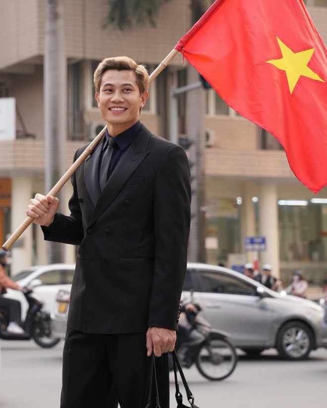 Phương Nam body săn chắc