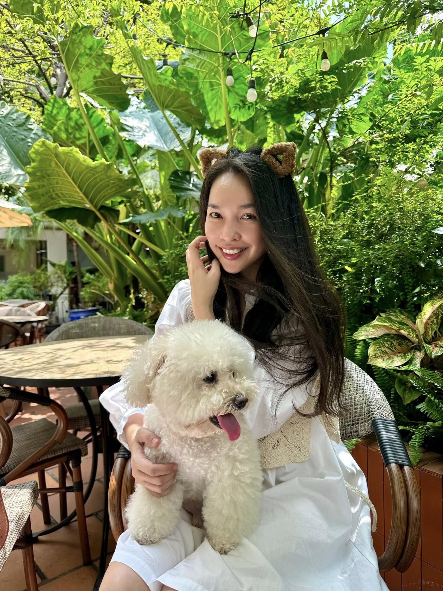 Không thể tin nổi đây là Hiền Thục ở tuổi 44- Ảnh 14. Chăm sóc kỹ từ tóc đến làn da của Hiền Thục