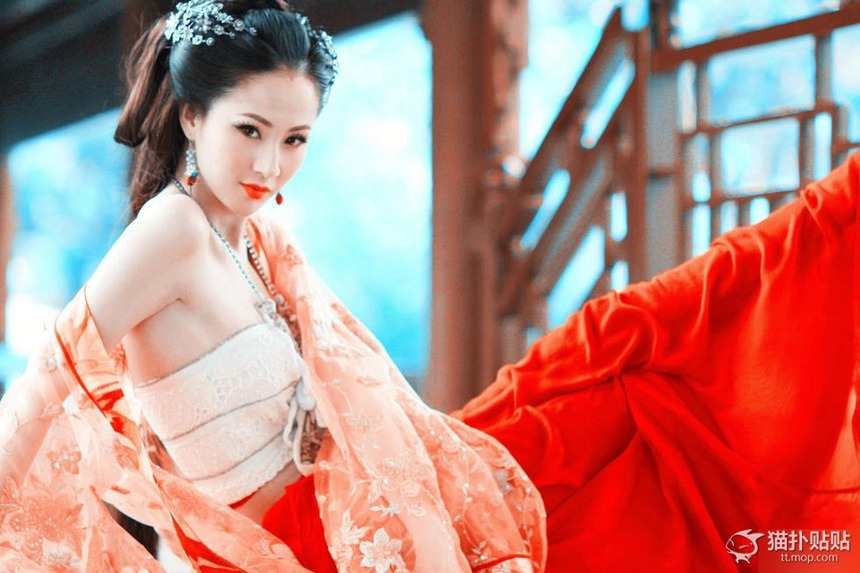 Cô nổi đình nổi đám sau bộ phim Nhục Bồ Đoàn 3D