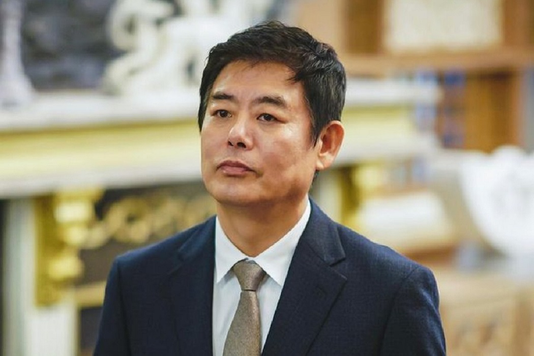 “Ông bố quốc dân” bị bạn lừa đảo, con số gây choáng váng- Ảnh 2. Kẻ gian bán quán sườn nướng rồi ôm tiền trốn ra nước ngoài