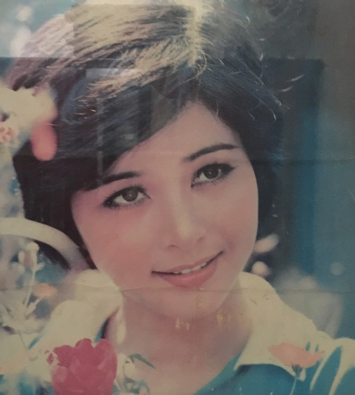 Nhan sắc thời thanh xuân của NSƯT Thanh Loan. Nhan sắc thanh xuân của NSƯT Thanh Loan