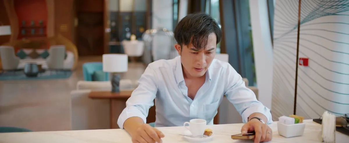 Tóc tai râu ria lộn xộn của Đăng