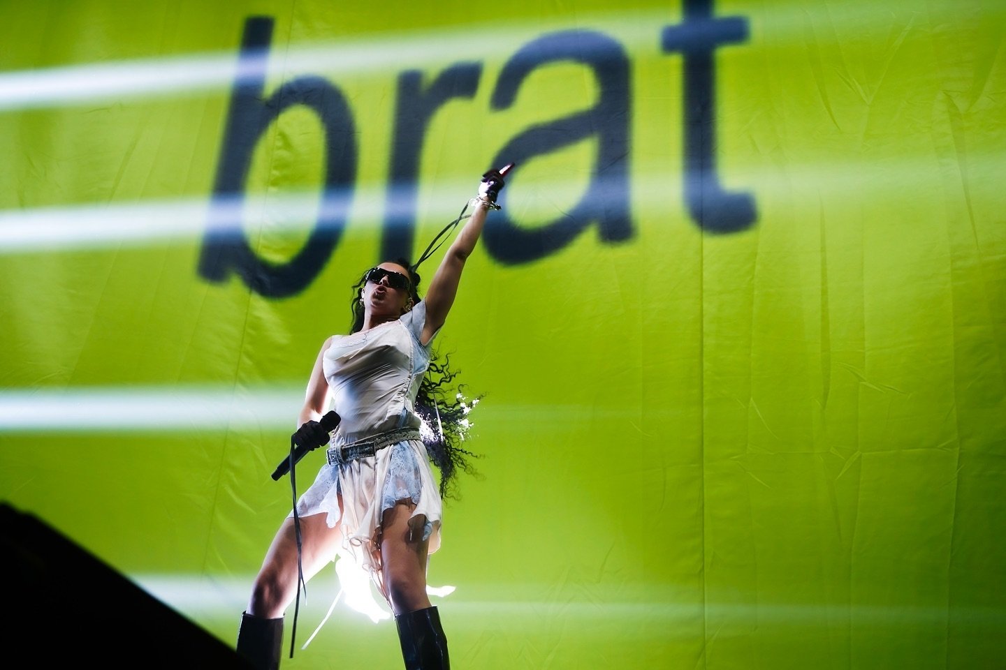 Chiến dịch marketing album Brat