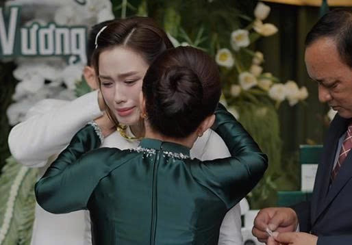 Không khí lễ ăn hỏi trang trọng và ấm áp