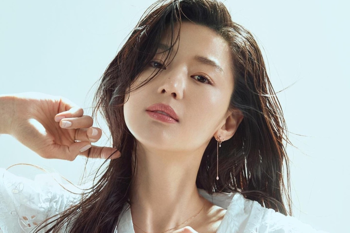 Jun Ji Hyun bị chỉ trích vì lời thoại phim gây sốc, thái độ coi thường bạn diễn Trung Quốc.
