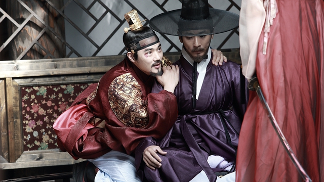 Kim Kang Woo hóa thân Yeonsangun
