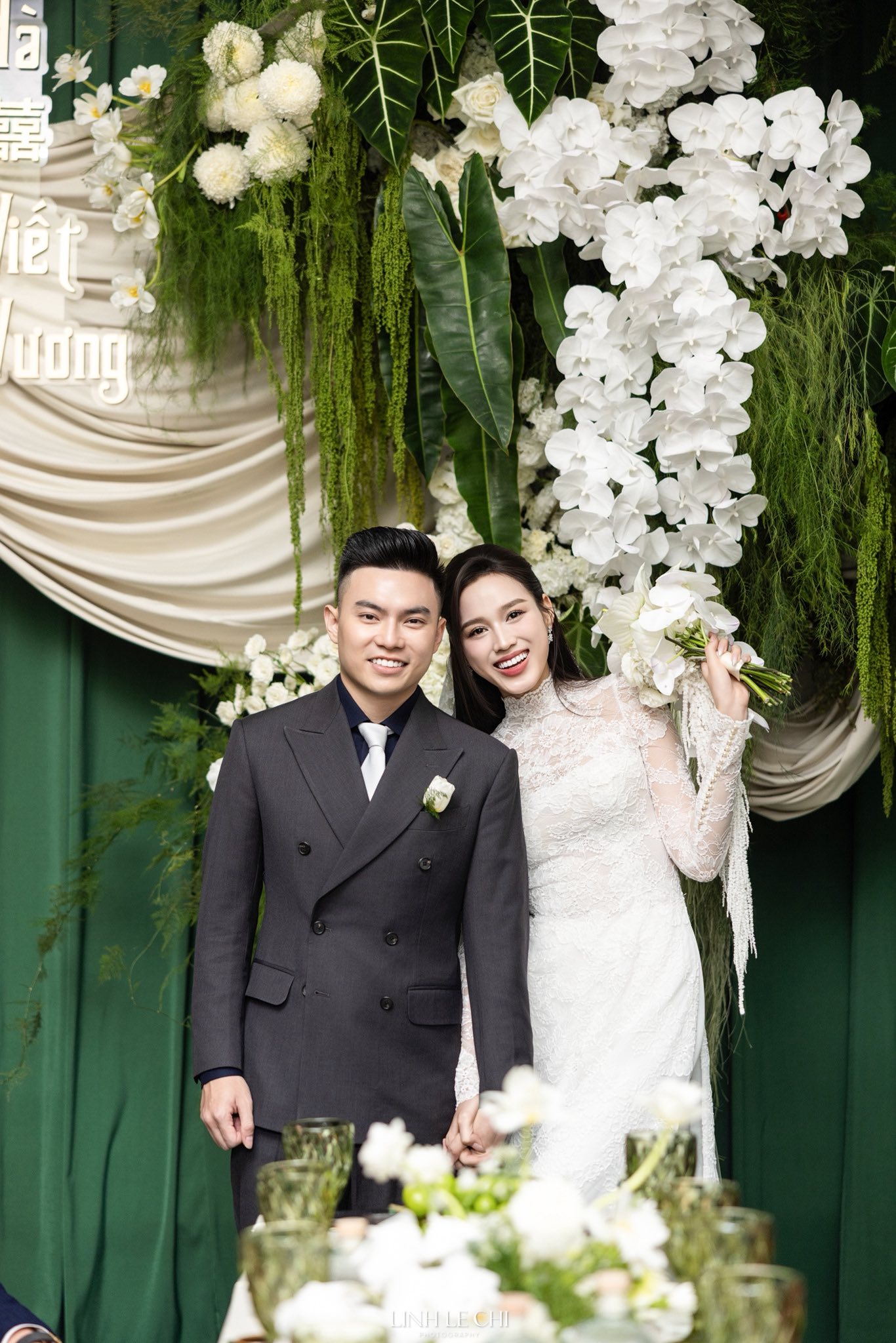 Đám cưới sang trọng của Đỗ Hà và Viết Vương