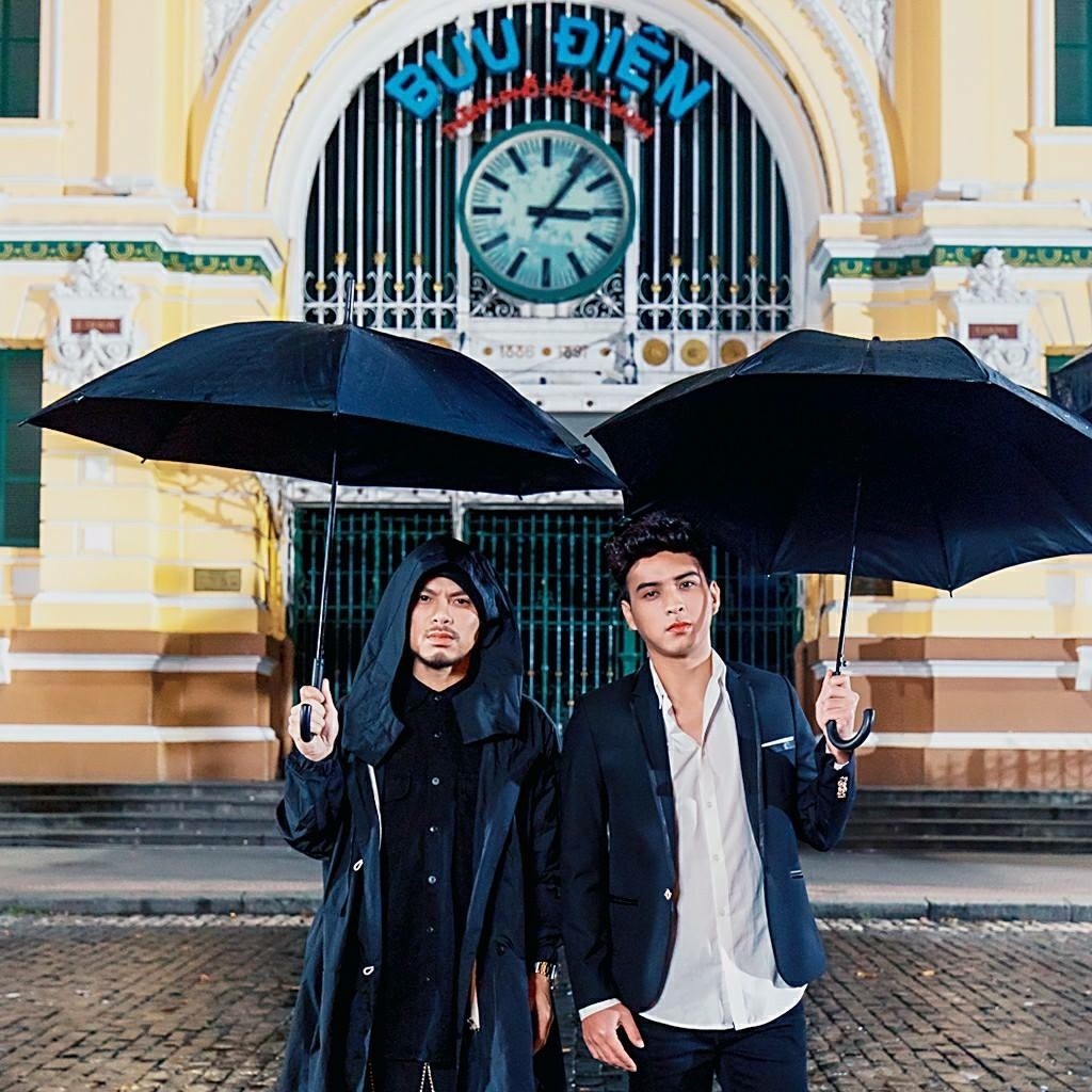 Namewee từng hợp tác với Hồ Quang Hiếu