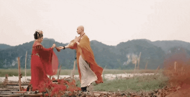 Chuyện tình trong âm nhạc bi thương giữa Đoàn Di Băng và Dược Sĩ Tiến- Ảnh 2. Cảnh bi kịch trong MV