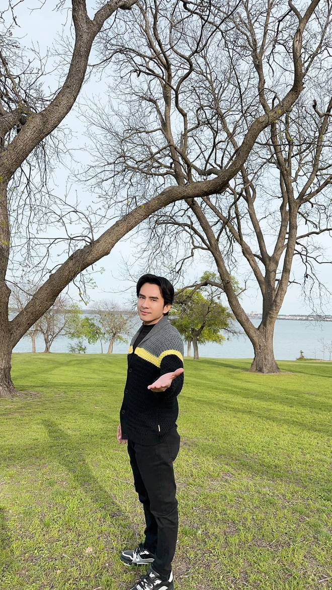 Hồ nước gần nhà Đan Trường Hồ nước cạnh biệt thự Đan Trường ở Mỹ