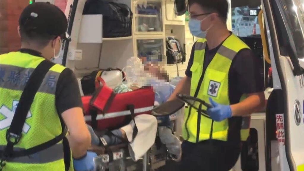 - Ảnh 3. Tình trạng hiện tại của nam nghệ sĩ kém lạc quan. Gia đình phải đưa anh đến bệnh viện cấp cứu khẩn vào chiều qua (29/11)