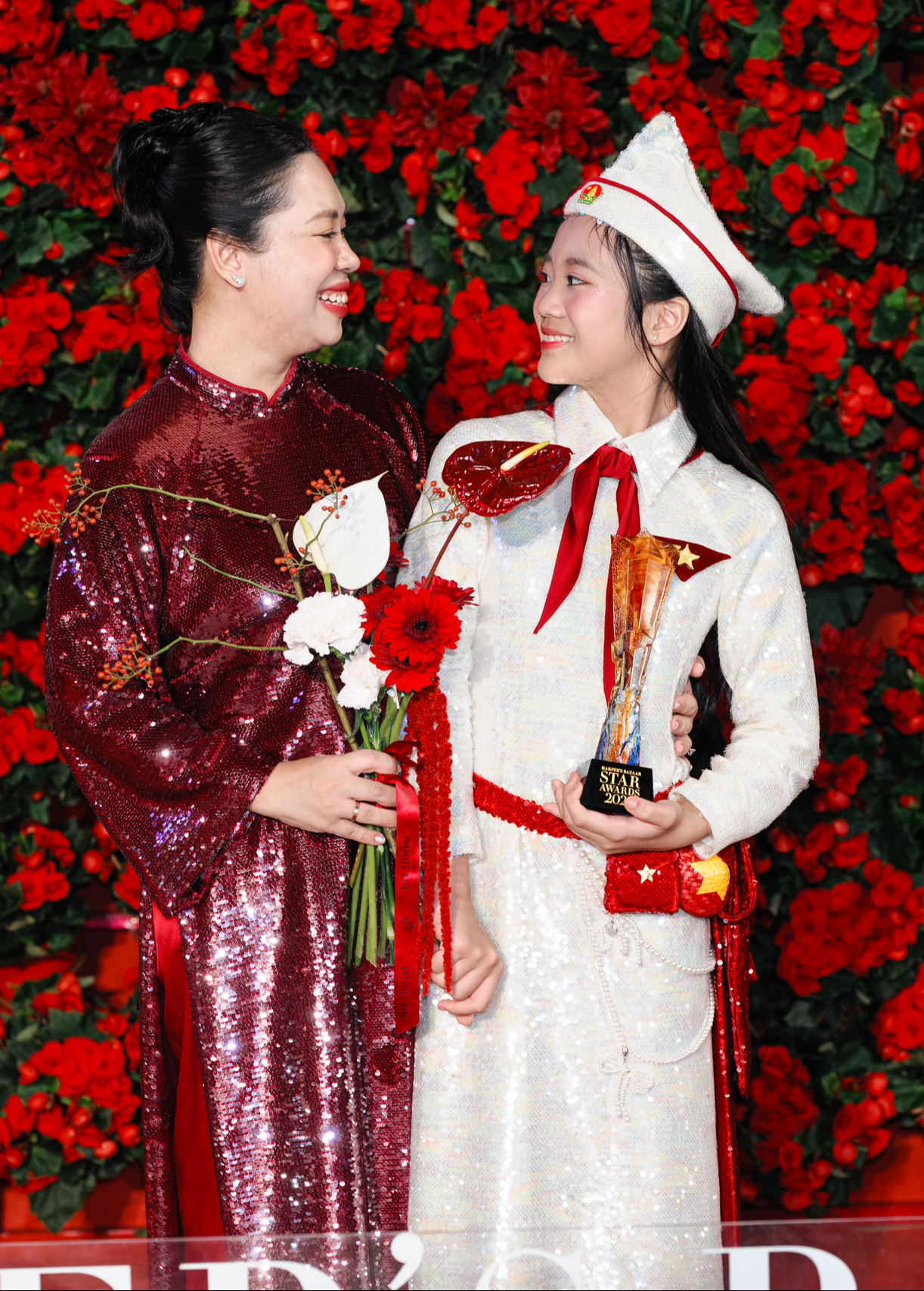 Hình ảnh An Cát Diệp bên mẹ