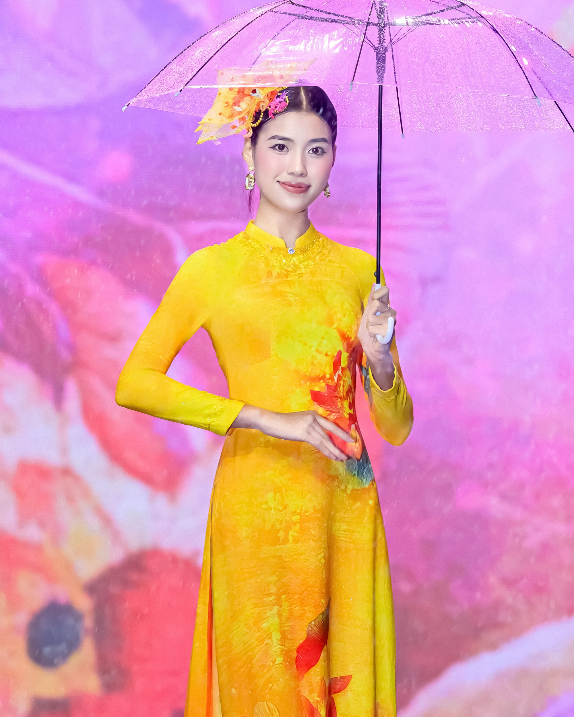 Mẫu áo dài lấy cảm hứng từ hoa sen