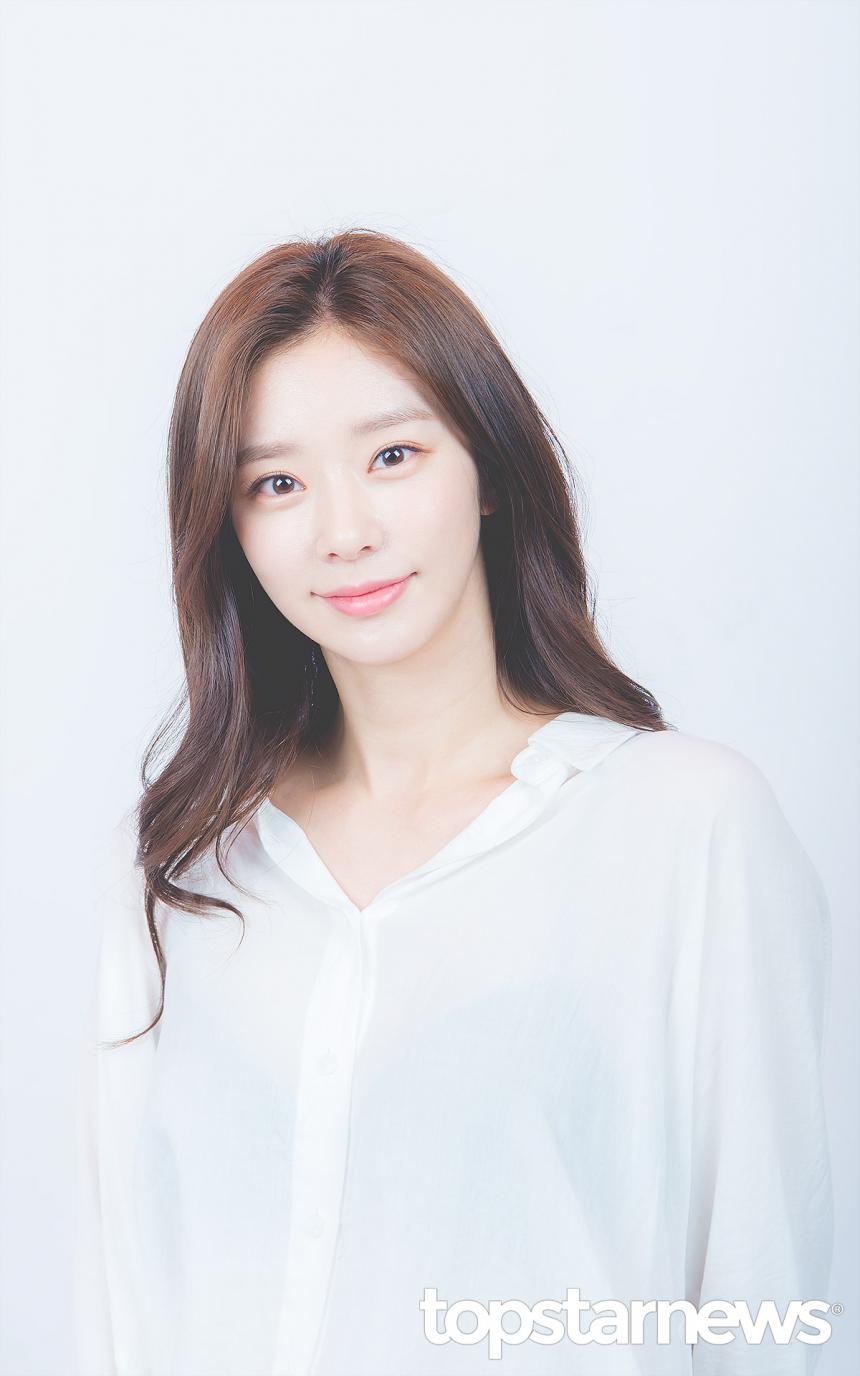 Lee Joo Bin sở hữu nhan sắc chuẩn ngọc nữ