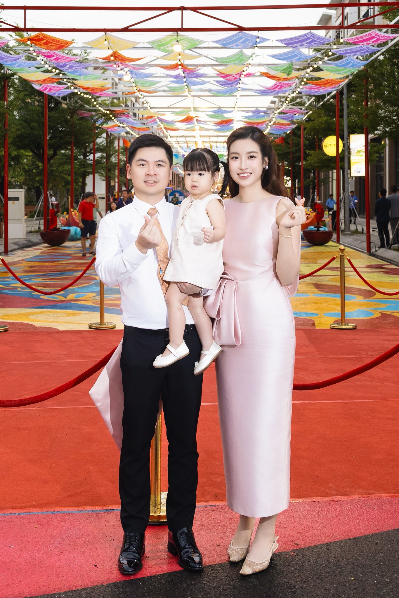 Gia đình Đỗ Vinh Quang có con gái đầu lòng