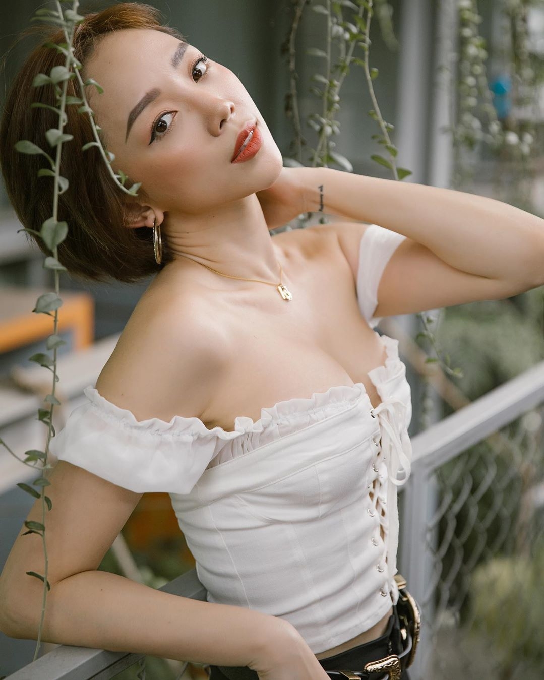 Loạt hình xăm ý nghĩa của Tóc Tiên