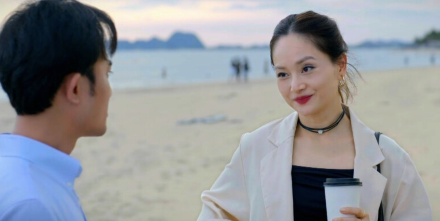 Lan Phương quá hợp làm tiểu tam- Ảnh 7. Trang phục công sở của Lan Phương