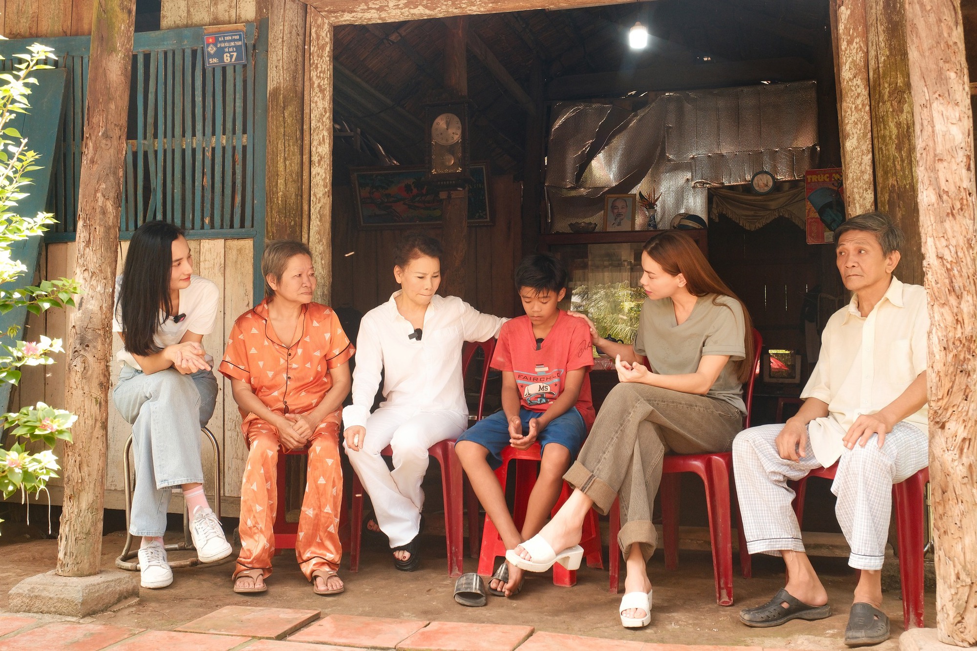 Trẻ em được dạy biết ơn và sẻ chia