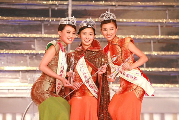 Một Hoa hậu bị thu hồi vương miện, cấm sóng vĩnh viễn vì quá giàu và lười biếng nhất showbiz- Ảnh 1. Trương Thư Nhã là hoa hậu đầu tiên trong lịch sử cuộc thi