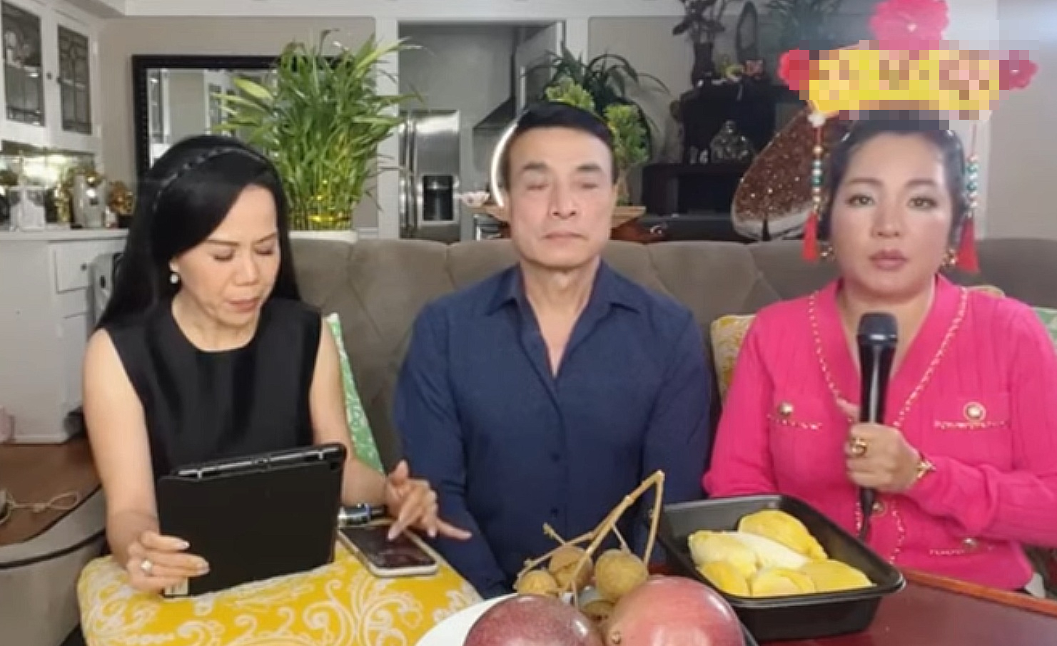 Mai Thiên Vân, Thúy Nga và Tuấn Cảnh Ảnh nhóm nghệ sĩ thiện nguyện