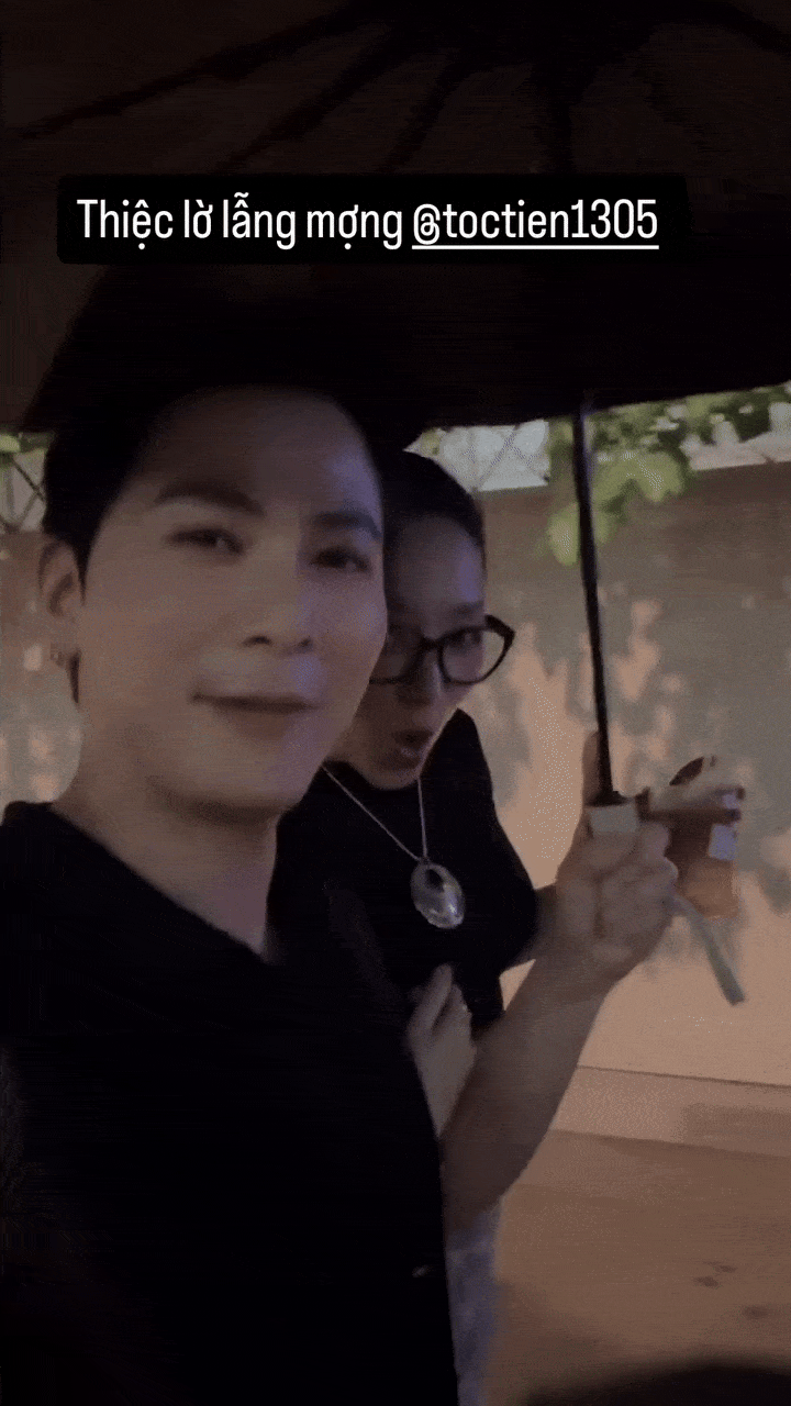 Cả hai không khác gì đi hẹn hò lãng mạn với nhau