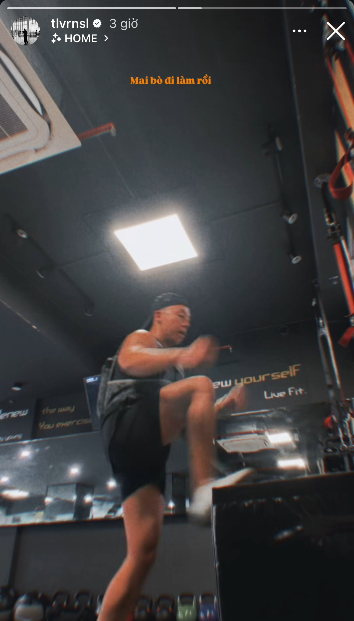 Touliver chỉ dành thời gian cho việc tập luyện, làm việc Touliver tập luyện và làm việc một mình