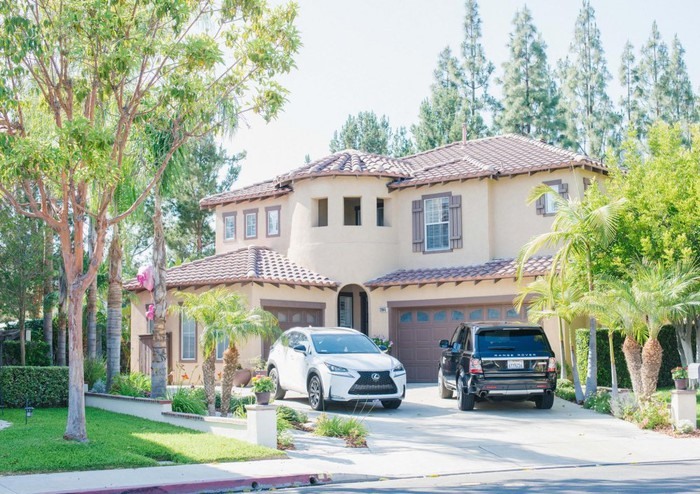 Biệt thự rộng 2000m2 của Thanh Thảo nằm trên một quả đồi ở California, Mỹ. Biệt thự rộng 2000m2 của Thanh Thảo