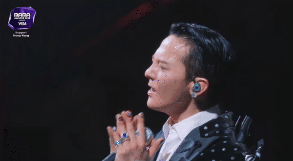 G-DRAGON biểu diễn ca khúc tưởng niệm