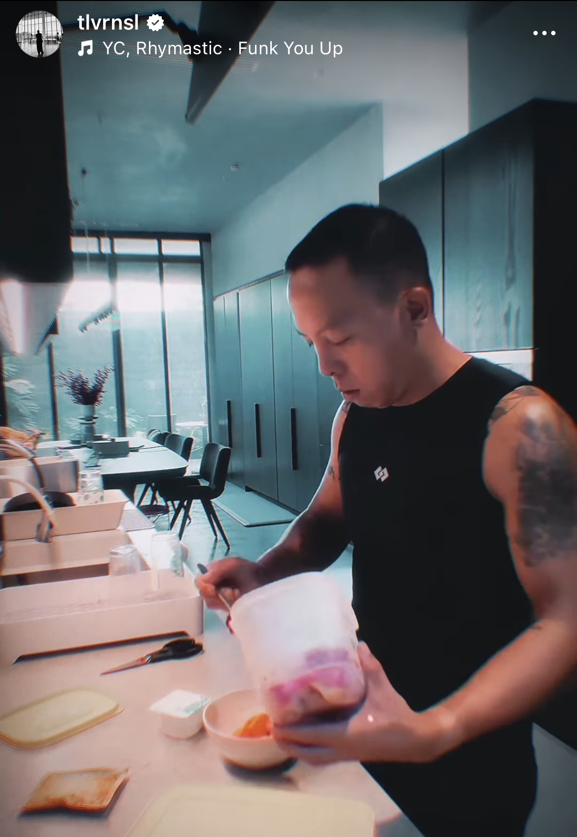 Những bữa ăn của anh chỉ nhanh gọn, đơn giản Bữa ăn đơn giản của Touliver